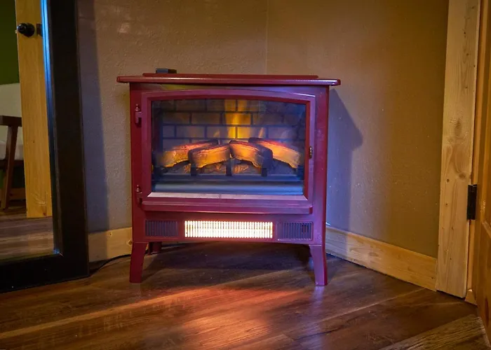 Steps From Downtown Pigeon Forge Parkway + Private Hottub And Firepit - Wifi - Firefly Bungalows